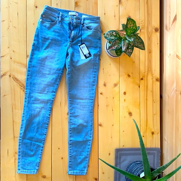 Brand new Guess Jeans - Picture 5 of 5
